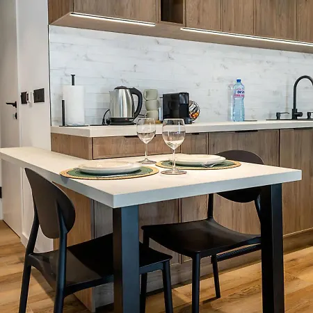 Modern With Balcony Near Center By Flat Manаger 아파트 *